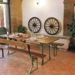 Set Bavaria: tavolo e panche in legno da Pircher tavolo e panche in legno