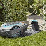 Robot rasaerba per piccoli giardini