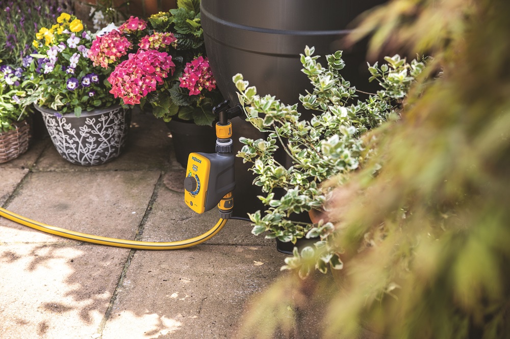 Arredo giardino e il colore Pantone - Hozelock