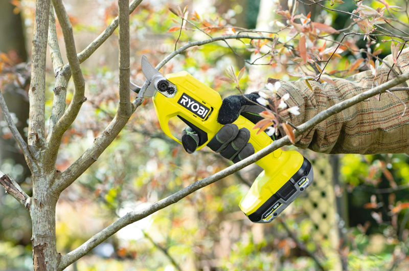 Cesoie a batteria 18V One+ di Ryobi