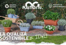 vasi in materiale riciclato
