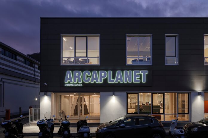 Arcaplanet ha acquisito