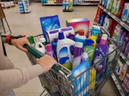 Osservatorio Assocasa: calano le vendite di prodotti contro gli insetti molesti Osservatorio Assocasa
