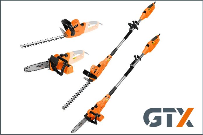 Attrezzo 4 in 1 per giardinaggio